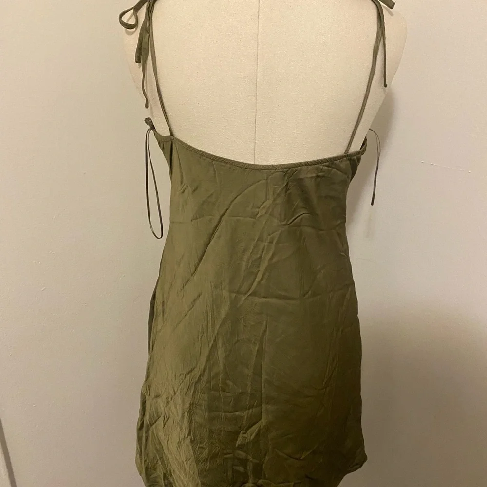 ASTR The Label Olive Green Dress - Picture 3 of 4